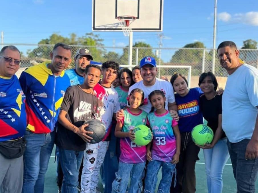 Cancha de usos múltiples de comunidad de Brisas de Vista Linda es restaurada