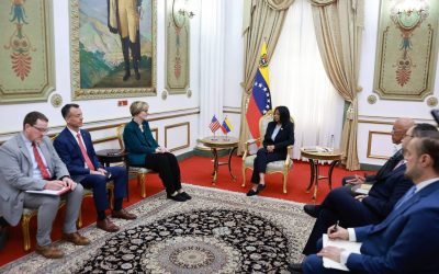 Venezuela y EE.UU. establecen hoja de ruta diplomática en Miraflores