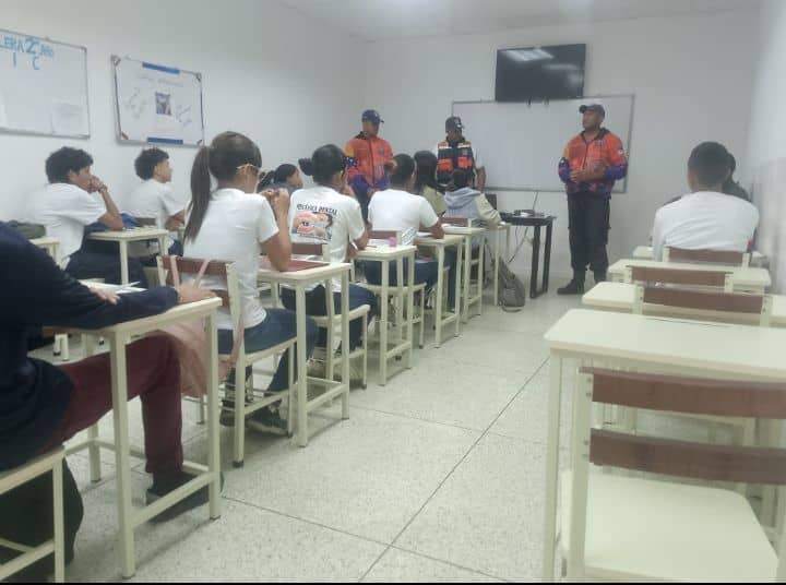 Protección Civil Urdaneta inicia formación de la quinta promoción de auxiliares para fortalecer la seguridad comunitaria