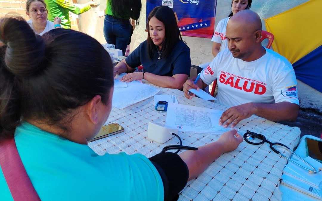 Llevan salud y alimentos a comunidades de Tomás Lander