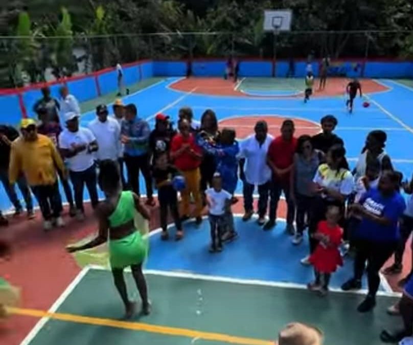 En Galipoa de San José de Barlovento estrena cancha de usos múltiples