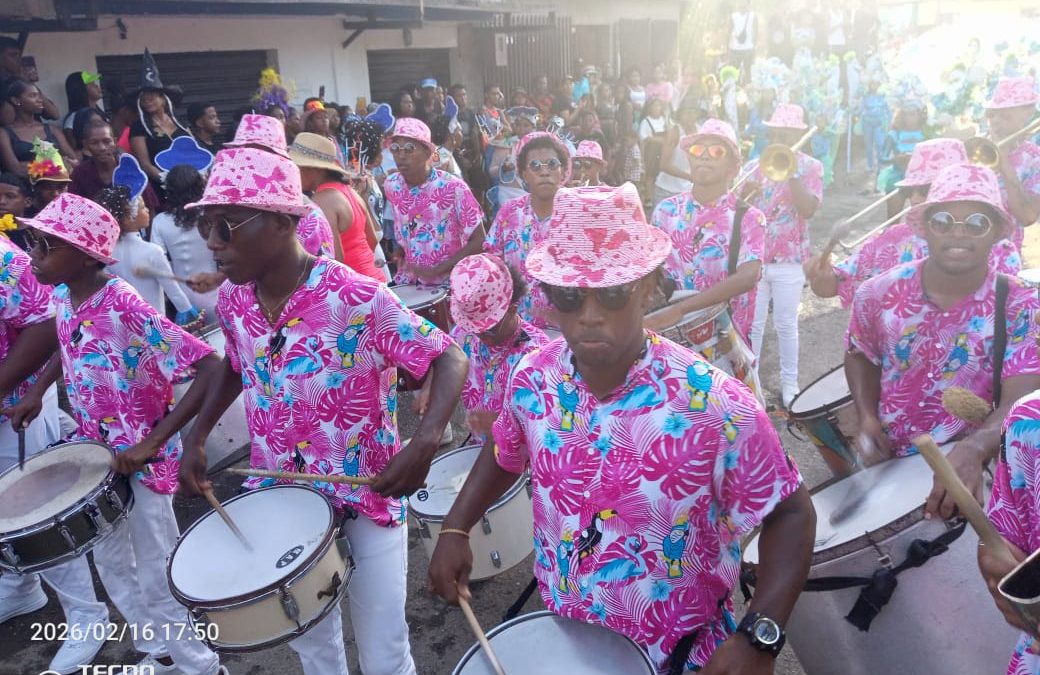 Acevedo cerró con éxitos sus Carnavales Comunitarios 2026