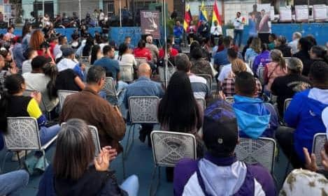 Juramentados comandos de campaña en Guaicaipuro para Consulta Popular Nacional