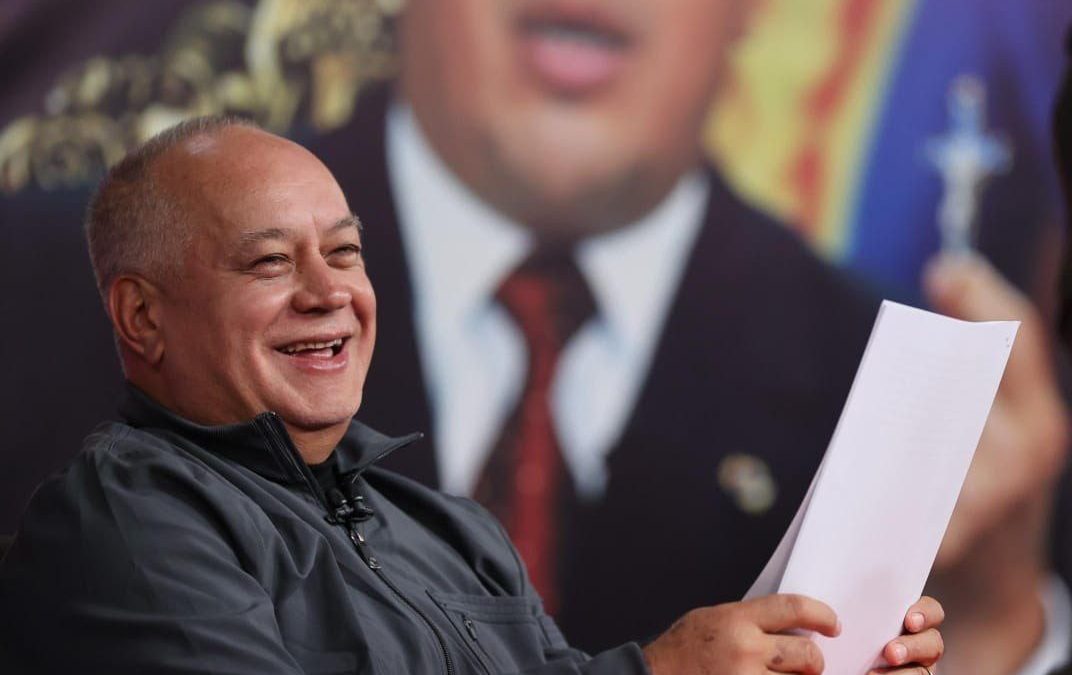 Diosdado Cabello llama a alcaldes a escuchar al pueblo en las calles