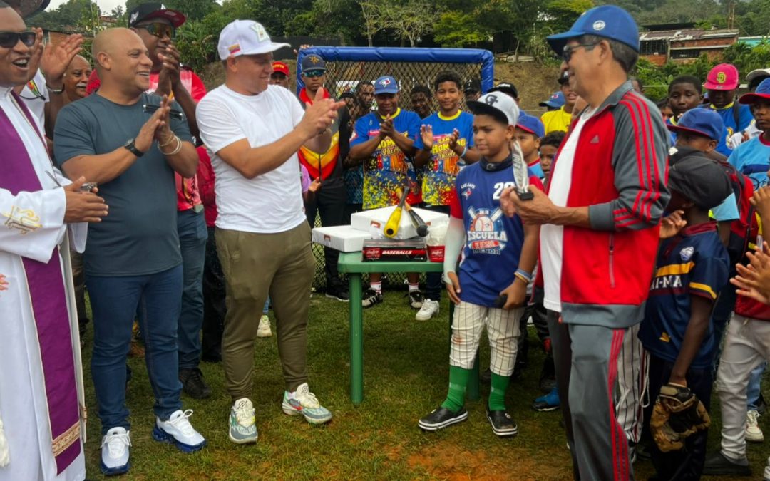 Inauguración del estadio de Capaya fomenta la práctica deportiva en la zona