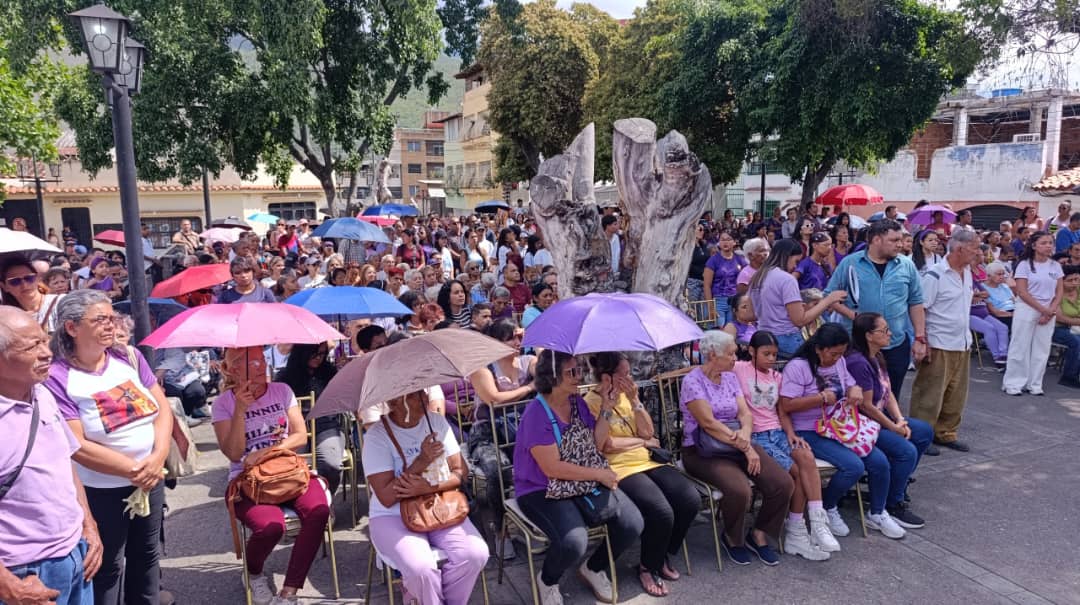 Fieles de Guarenas y Guatire veneraron al Nazareno