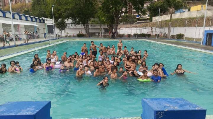 Miranda abre piscina del Sepinami en Los Teques para el disfrute de Semana Santa