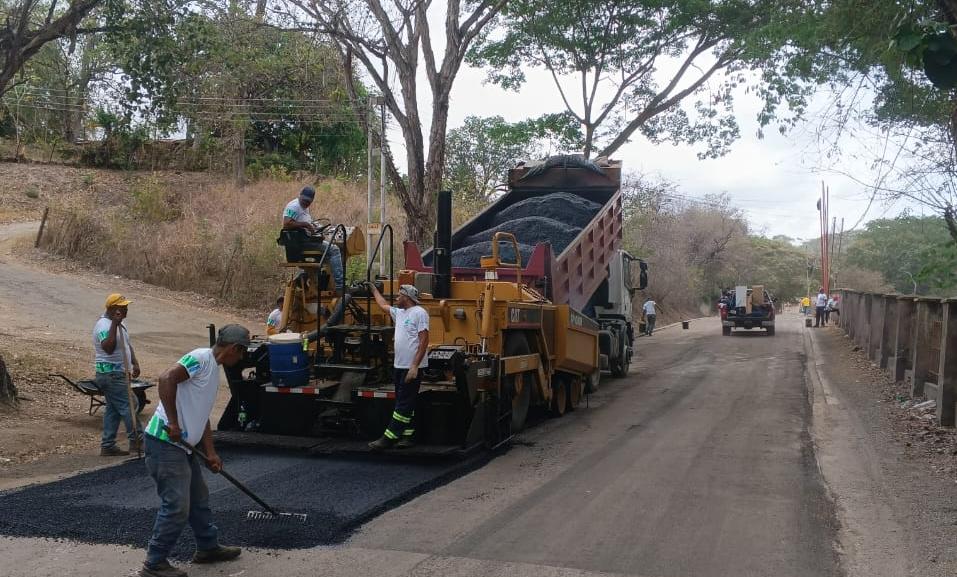 Miranda encabeza lista de estados con mayor colocación de asfalto en 2026