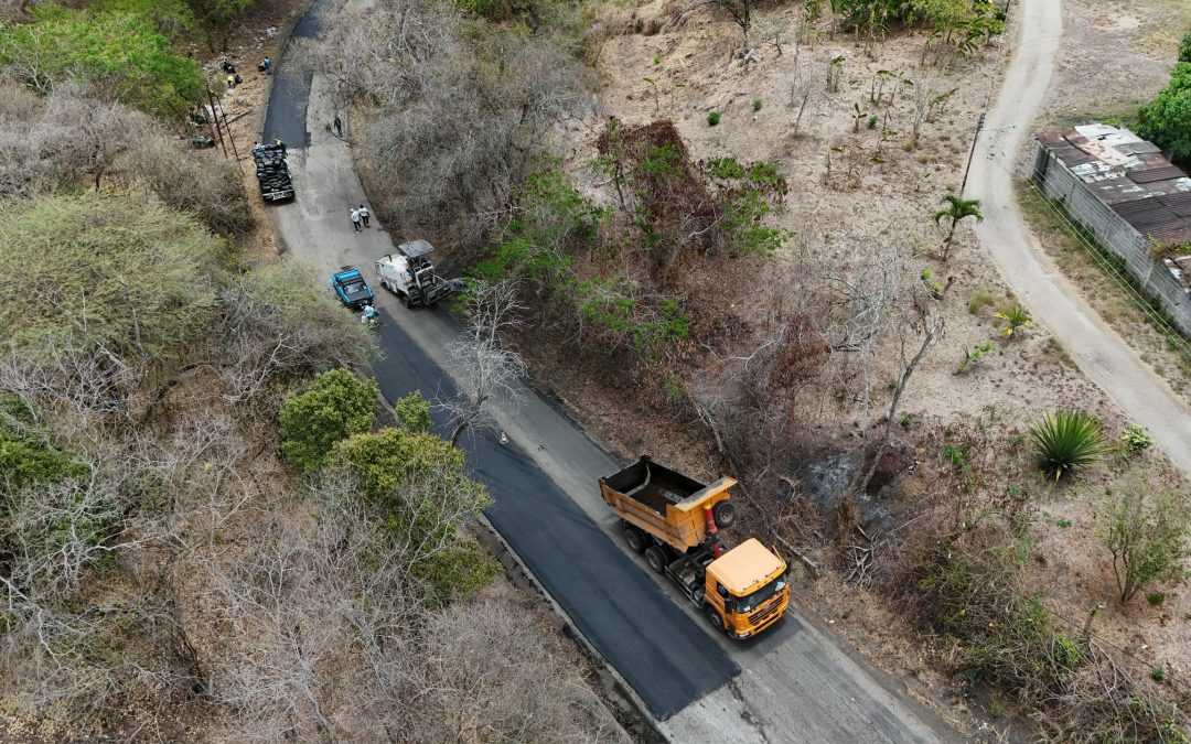 Rehabilitan la carretera Intercomunal Cúa-Santa Bárbara