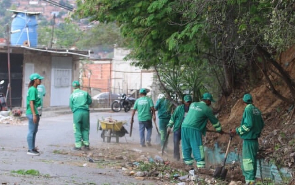 Comunidades de Guarenas fueron beneficiadas con jornadas de limpieza