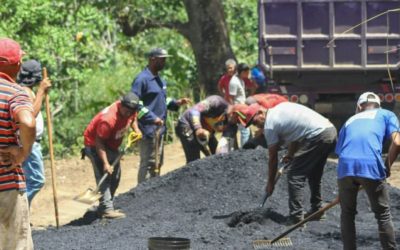 Acondicionaron vialidad rural en sector Barrialito del municipio Tomás Lander