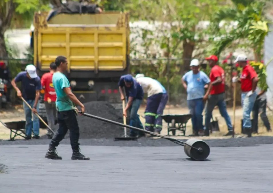 Comuna Industrial Agrícola La Veraniega inició proyecto de asfaltado de sus calles