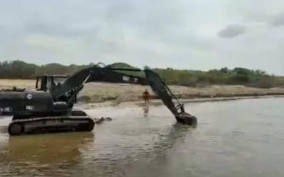 Con excavación reabren boca del Caño Guaraco de Paparo