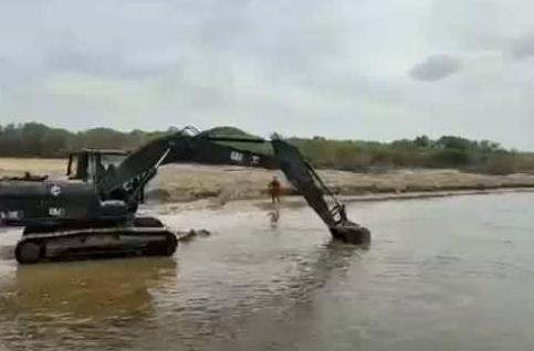 Con excavación reabren boca del Caño Guaraco de Paparo