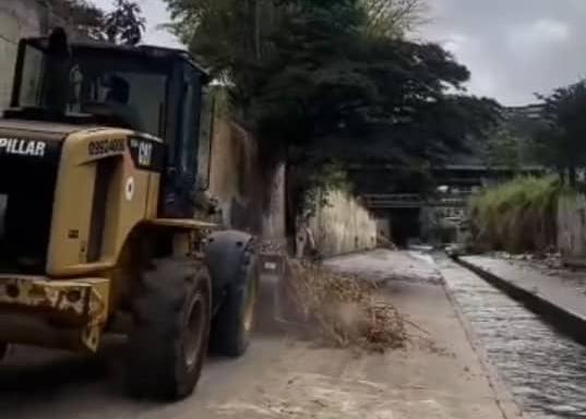 Realizaron limpieza en tramo del Río San Pedro de Los Teques
