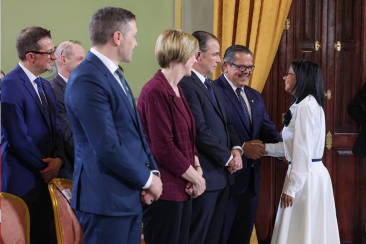 Gobierno nacional y Chevron acuerdan incrementar producción de petróleo venezolano