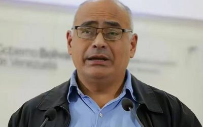 Designan a Carlos Alvarado como nuevo ministro de Salud