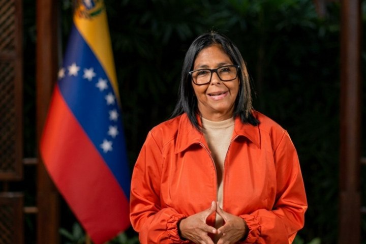 Delcy Rodríguez destaca logros económicos y de derechos humanos en primeros 100 días de gestión