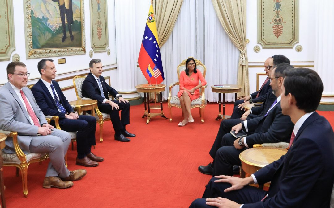 Delcy Rodríguez recibió al nuevo encargado de negocios de Estados Unidos John Barrett