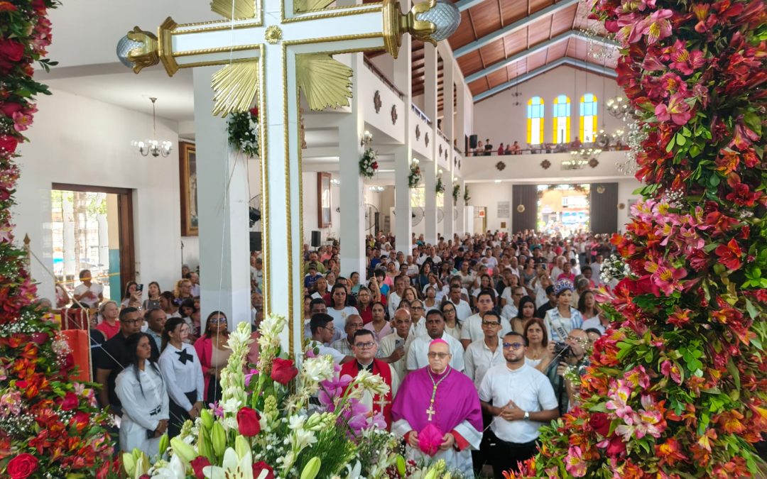 Guatire reafirmó su identidad y fe en las Fiestas Patronales en honor a la Santa Cruz