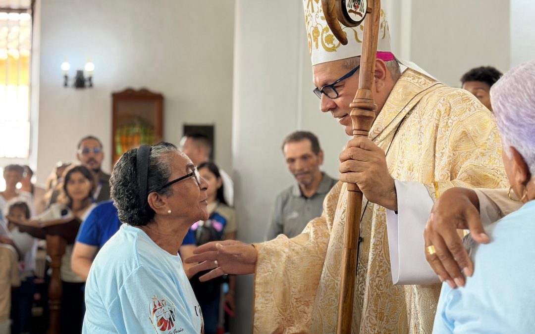Serrano recibió al obispo Castillo en el Santuario Santa Lucía Virgen y Mártir