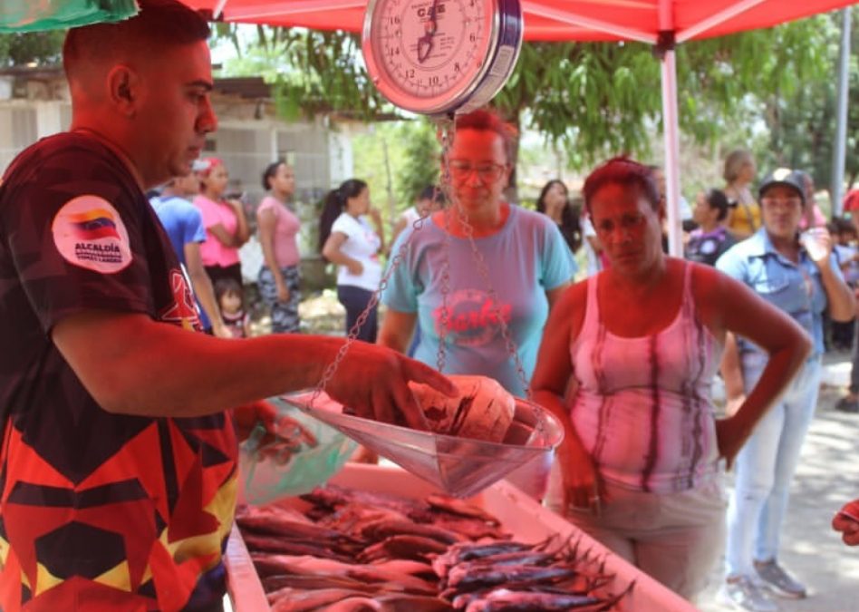 Parroquia Santa Bárbara del Tuy recibió jornada integral