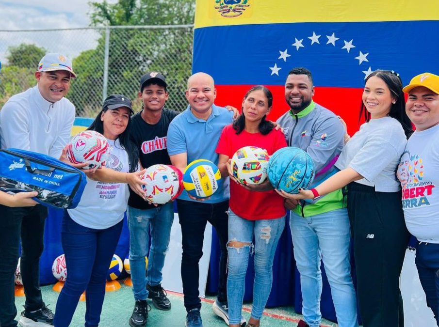 Comuna de Santa Teresa del Tuy fortalece el deporte tras entrega de kits vía Consulta Popular Nacional