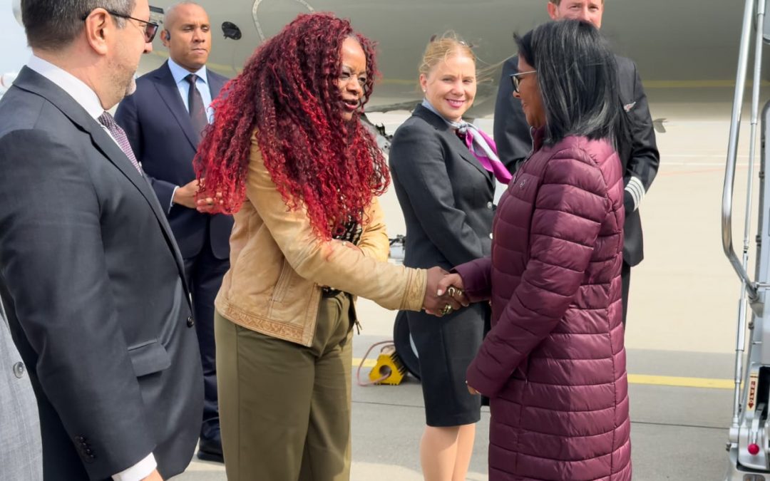 Presidenta (E) Delcy Rodríguez arribó a La Haya para defender la titularidad histórica de Venezuela sobre el territorio Esequibo