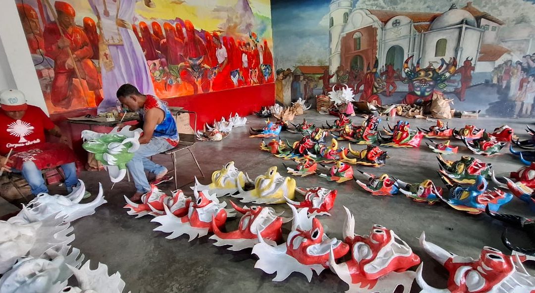 Miranda entrega insumos para elaboración de máscaras tradicionales de los Diablos Danzantes de Yare
