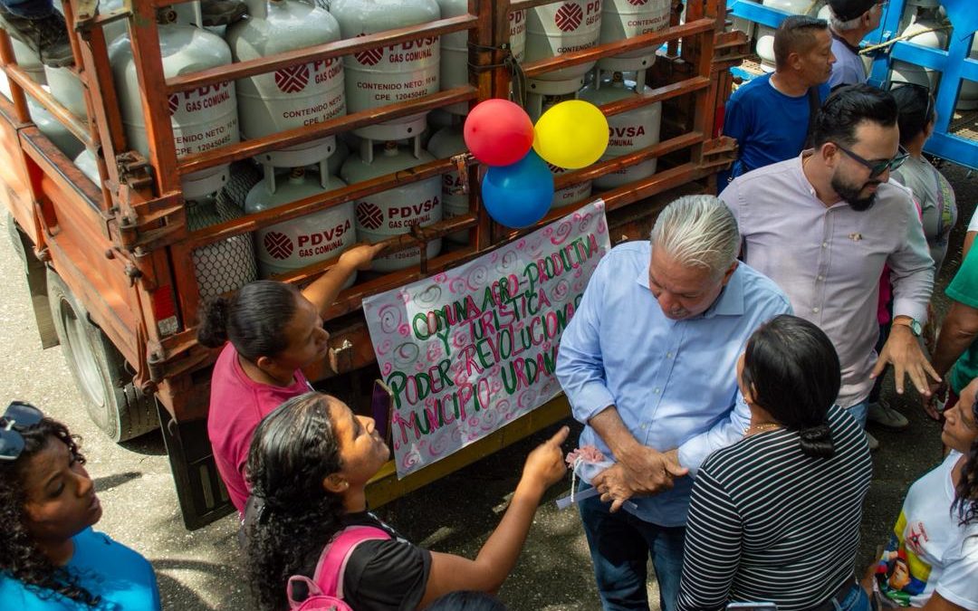 Gobierno Bolivariano ha entregado más de 40.000 cilindros a urbanismos mirandinos