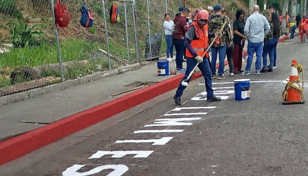 Iniciaron trabajos de reordenamiento vial en Los Teques