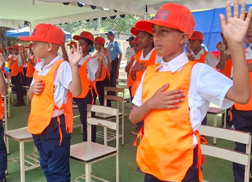 ​Policía de Miranda juramentó a 40 nuevos Brigadistas Escolares en Paz Castillo