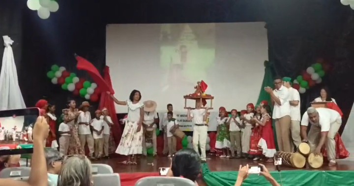 Niños de Santa Lucía certificados como semilleros patrimoniales en taller Cosechando Identidad
