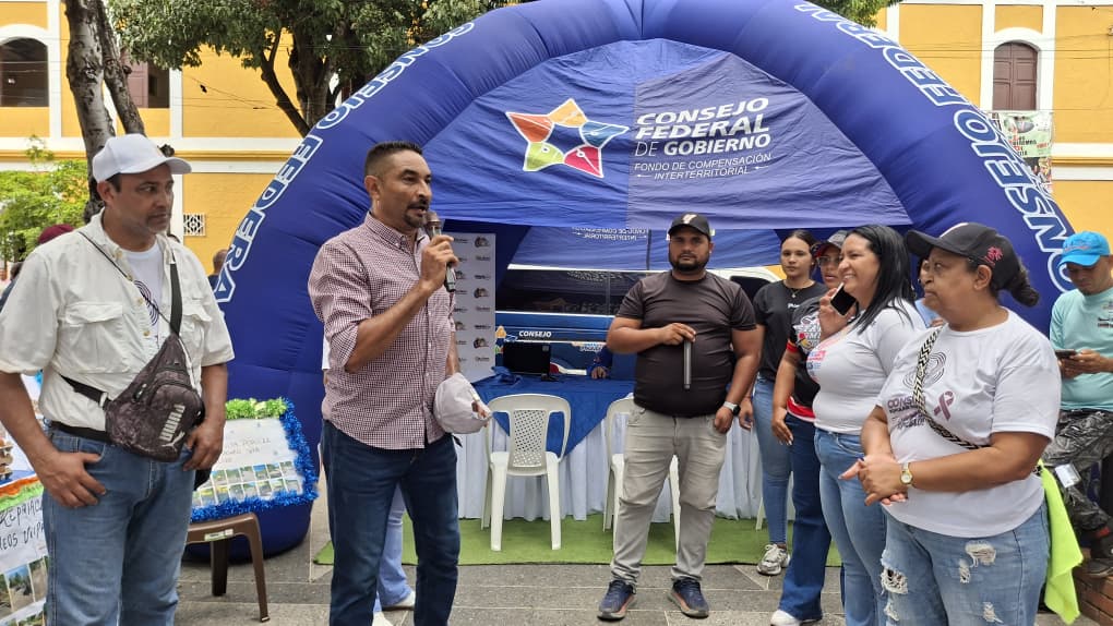 Comunas de Paz Castillo mostraron sus proyectos ante el pueblo