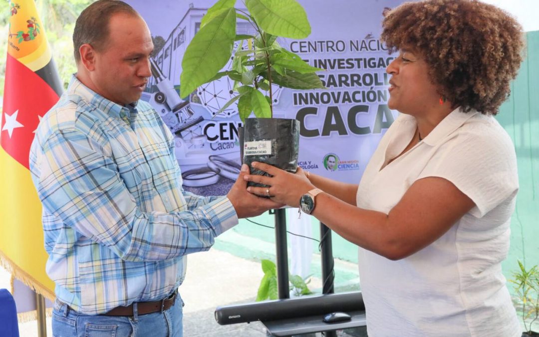 Entregan más de 4.700 plantas de cacao de alta genética a productores de Miranda
