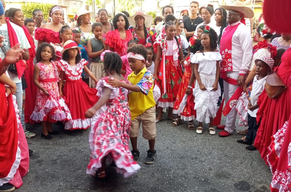 Tacarigua vibra con el tradicional repique de tambores en honor a San Juan Bautista