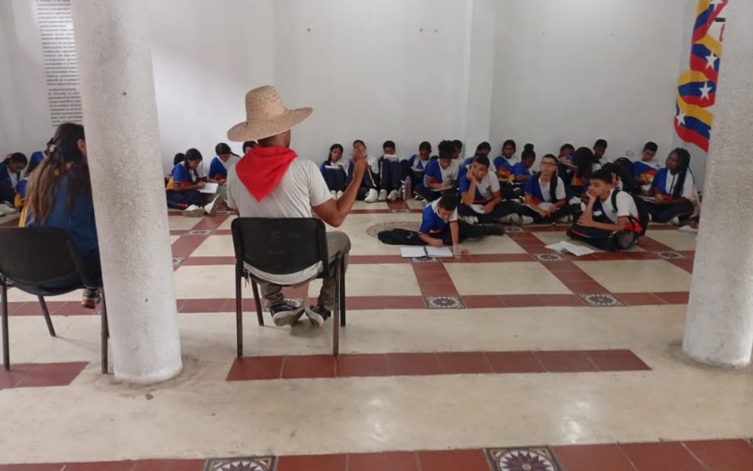 Miranda fortalece la identidad cultural de estudiantes de Barlovento con jornada sobre San Juan Bautista en Curiepe