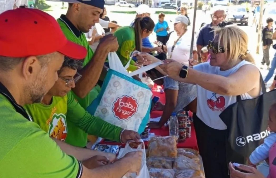 Comunidades de Los Teques fueron favorecidas con jornadas de venta de alimentos y de salud