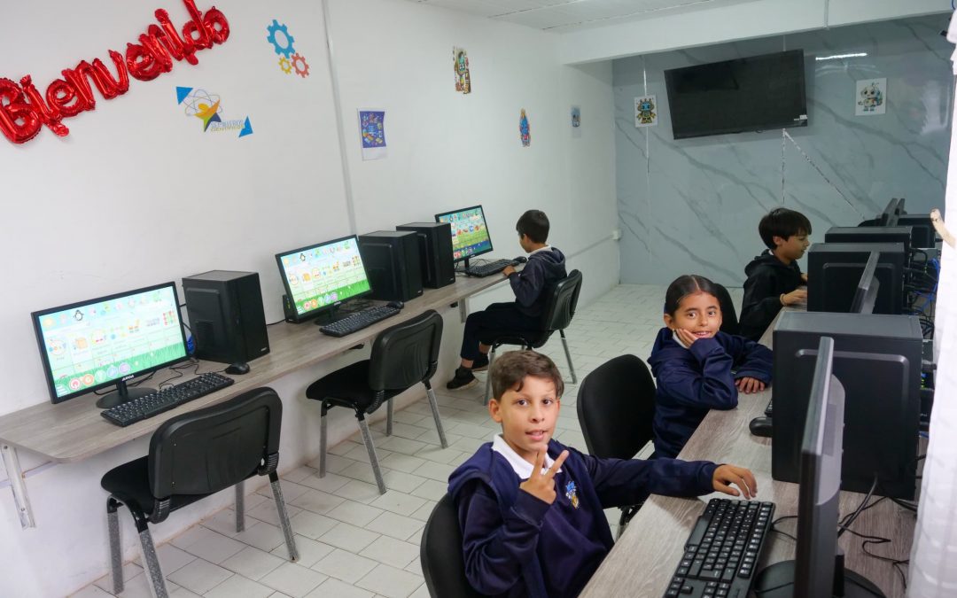 Inaugurada Sala de Ciencia y Tecnología en la U.E.E. Santiago Mariño del municipio Los Salias