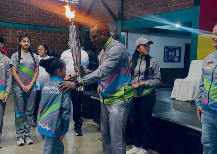 Miranda recibió antorcha de Juegos Deportivos Nacionales Estudiantiles 2026
