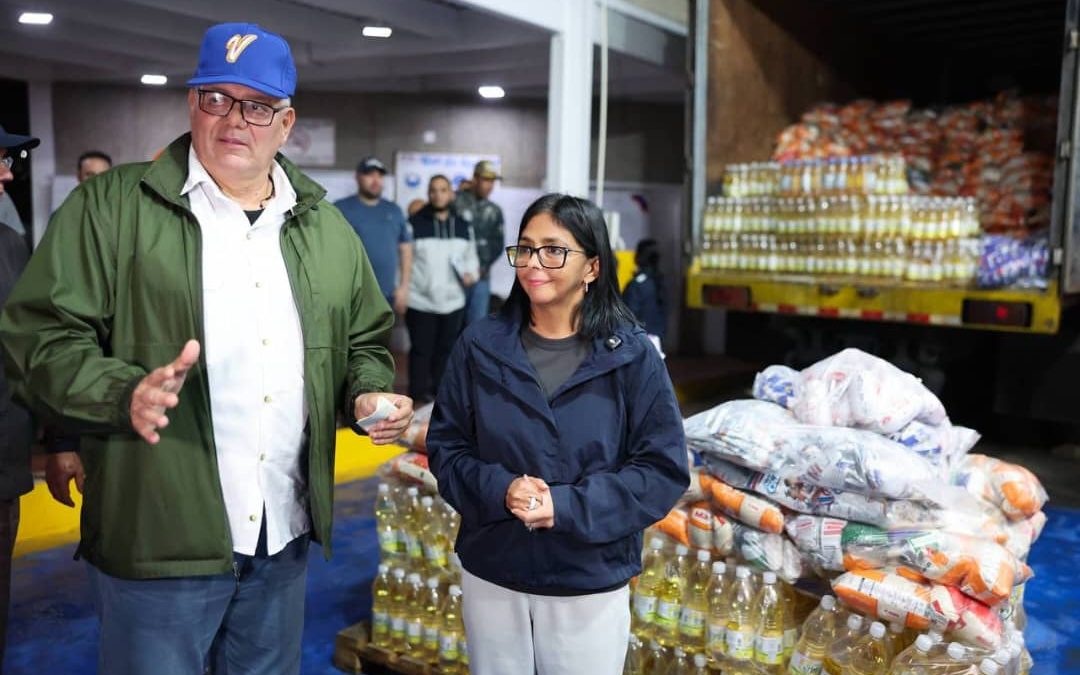 Gobierno nacional distribuye 2.600 toneladas de alimentos para afectadas por el sismo