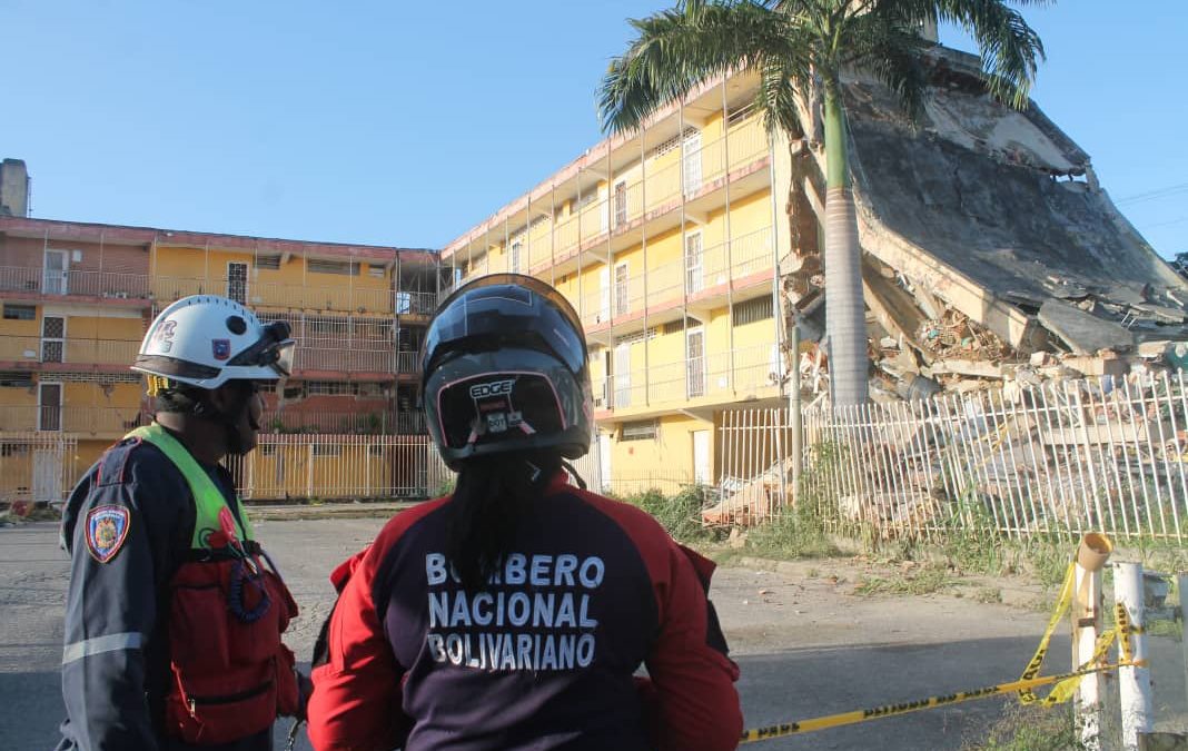 Desalojo preventivo oportuno evitó víctimas por colapso del bloque 9 de Oropeza en Guarenas