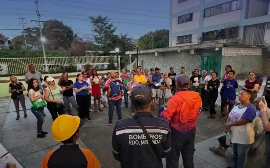 Protección Civil inspecciona residencias tras terremotos y realizan foros sísmicos en Cúa