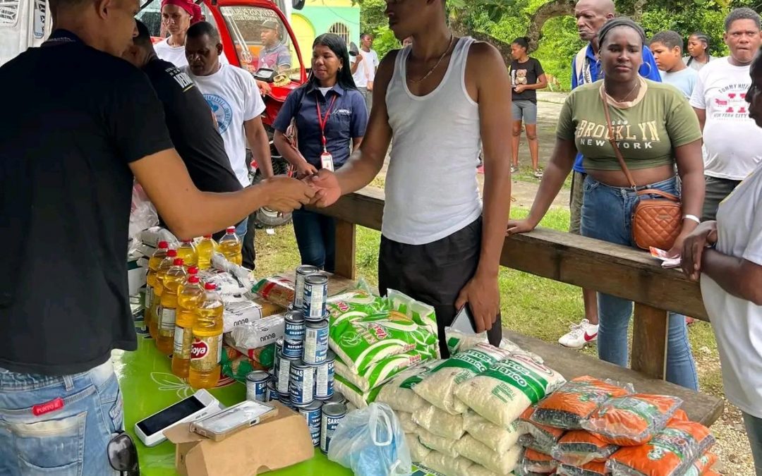 Distribuyen alimentos a tres comunidades del municipio Andrés Bello