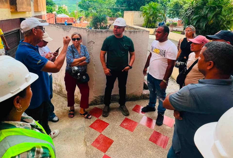 Venezuela Renace inicia desmontaje de estructuras dañadas en Club Altamira de Santa Teresa del Tuy