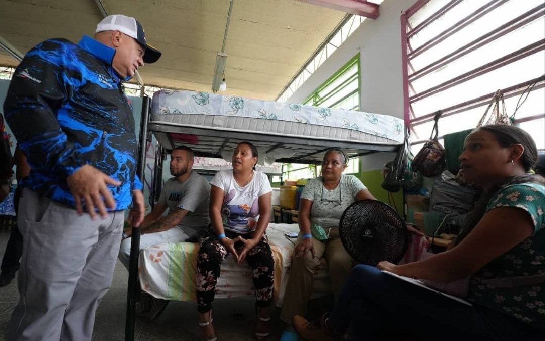 Diosdado Cabello inspeccionó campamento transitorio en Guarenas para garantizar atención a familias de Oropeza Castillo