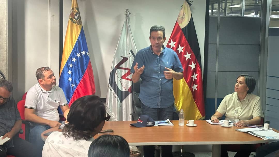 Presidente de Metro Los Teques sostiene primer encuentro estratégico con su tren gerencial