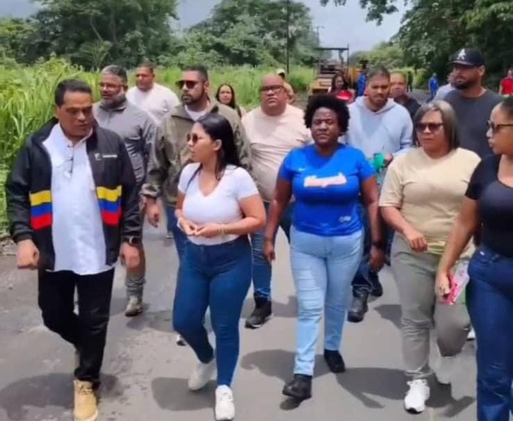 Colocan 4.000 toneladas de asfalto en tramo Guapetón-Caño Rico de la Troncal 9
