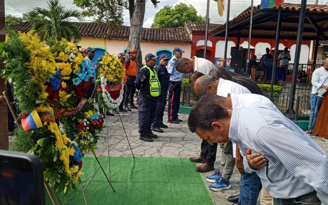 Con misa y ofrenda recuerdan a Bolívar en Yare