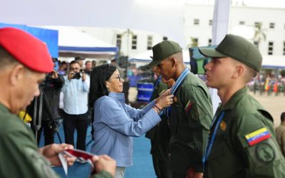 Presidenta Delcy Rodríguez encabeza acto de reconocimiento a nuevas autoridades militares y graduación de tropas profesionales